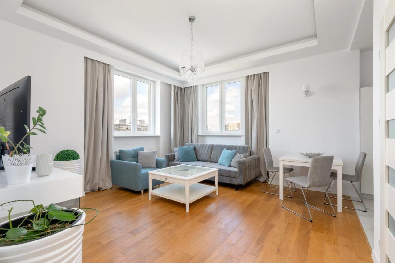 Przestronny Apartament Z Widokiem Na Miasto W Warszawie วอร์ซอ ภายนอก รูปภาพ