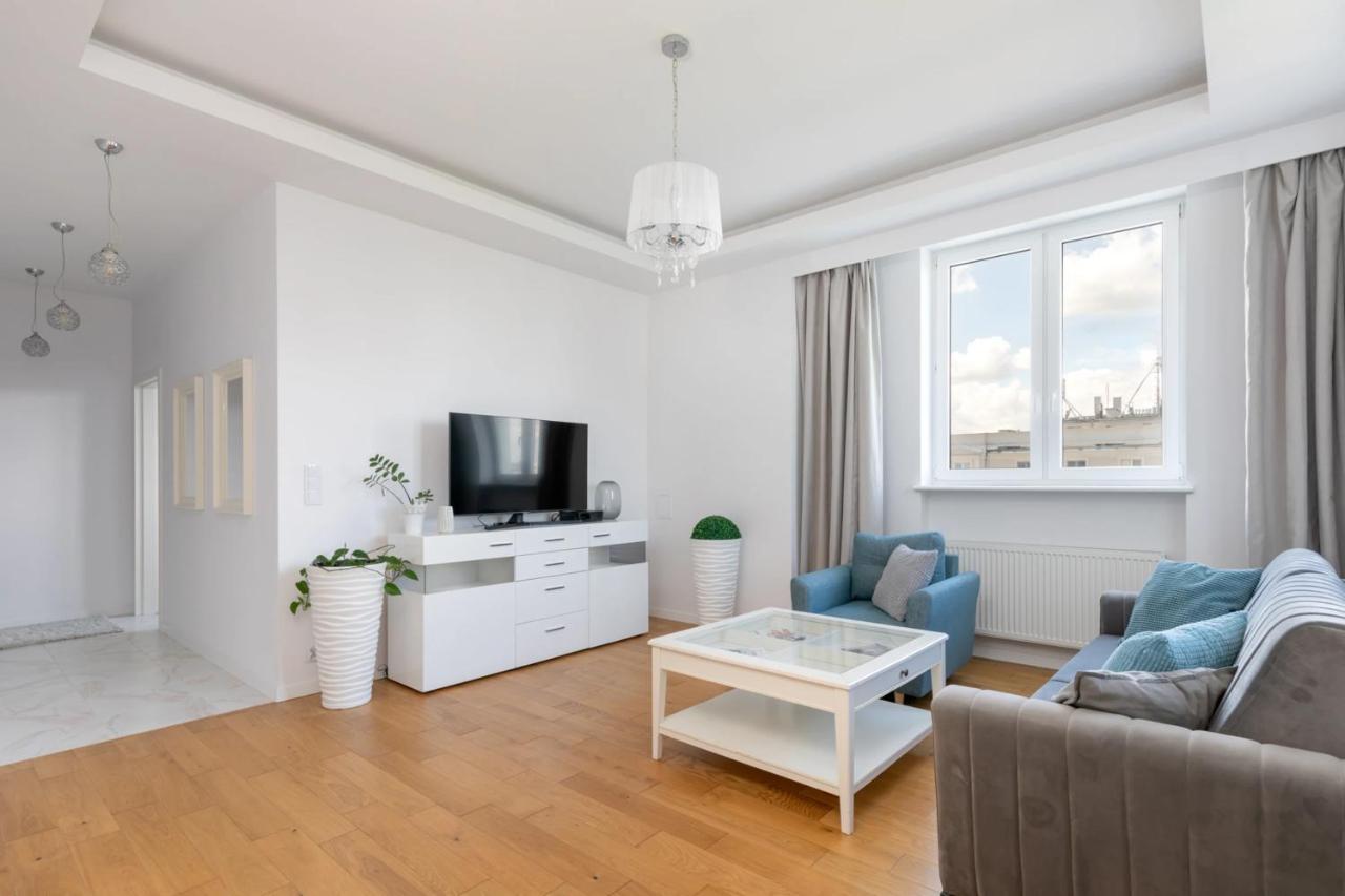 Przestronny Apartament Z Widokiem Na Miasto W Warszawie วอร์ซอ ภายนอก รูปภาพ